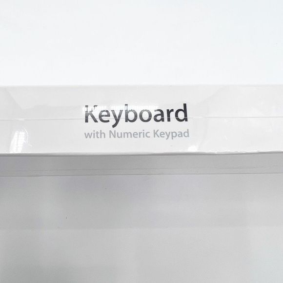 Apple Keyboard NIB Magic Keyboard with Numeric Keypad - Picture 2 of 5